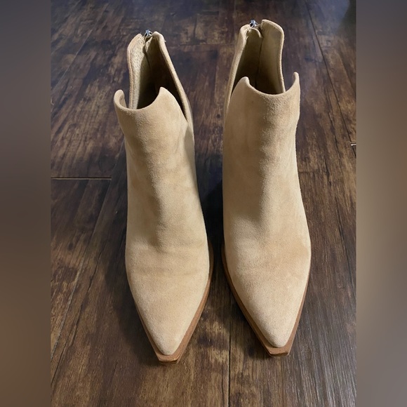 Vince Camuto Boots - Picture 2 of 3